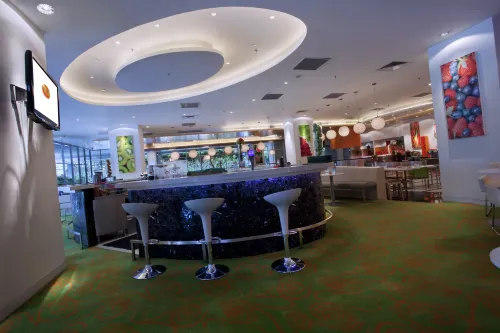 HARRIS Hotel & Conventions Kelapa Gading - Jakarta Makanan Photos