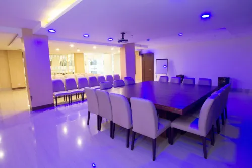 Mars City Hotel Fasilitas Bisnis Photos