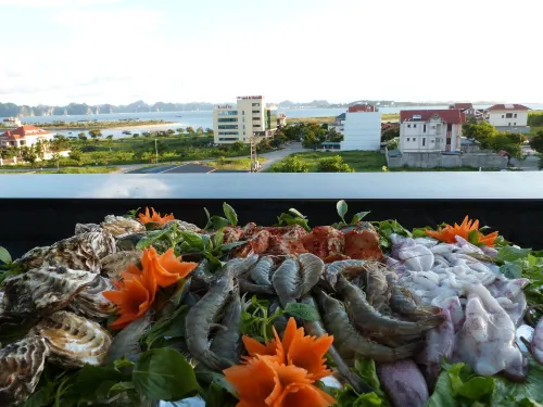 Halong Palace Hotel À proximité de l'hôtel Photos