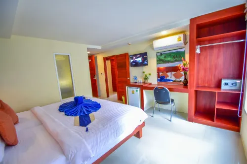 Patong Buri Resort Photos