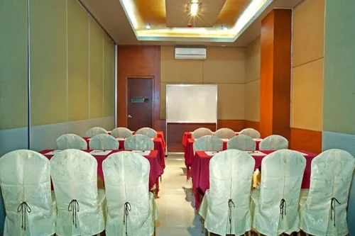 Allure Hotel & Suites Espaces Affaires Photos
