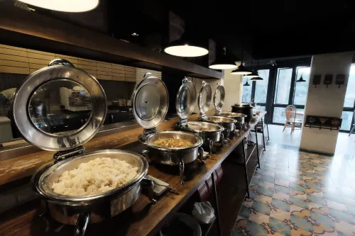 Namin Dago Hotel Dining Photos