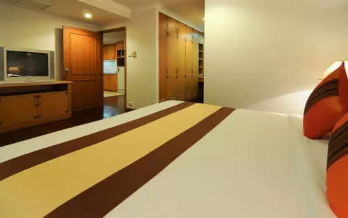 Admiral Suites Bangkok Phòng Photos
