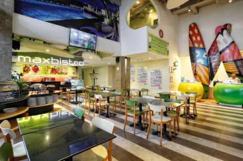 MaxOne Hotel Bukit Jimbaran Makanan Photos