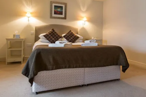 Loch Ness Inn Photos