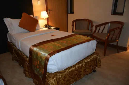 Gold Crest Hotel Photos