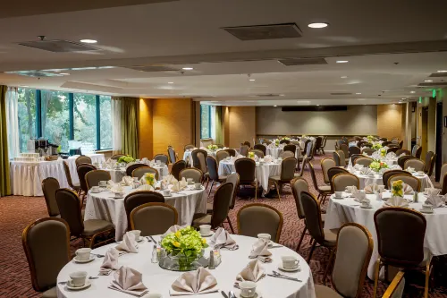 Holiday Inn Austin -Town Lake Business Photos