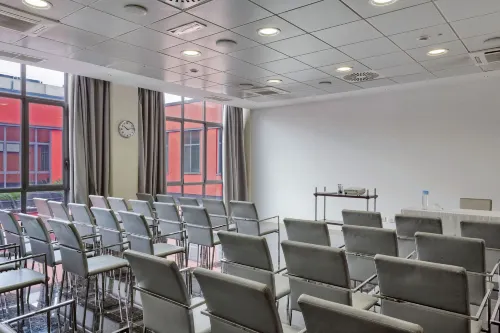 Italiana Hotels Milano Rho Fiera Business Photos