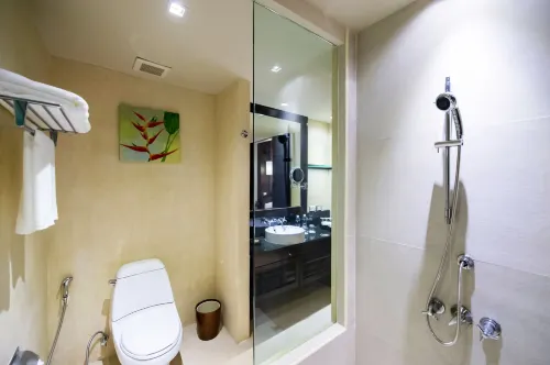 Impiana Beach Resort Patong, Phuket Zimmer Photos