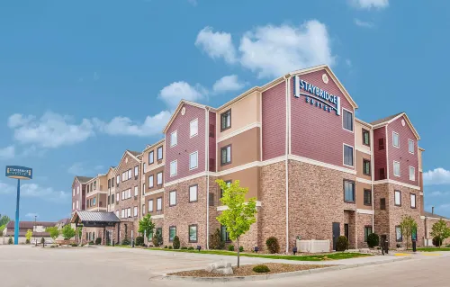 Staybridge Suites Bismarck Exterior Photos