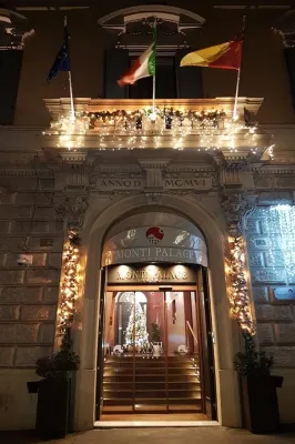 Monti Palace Hotel Esterni Photos