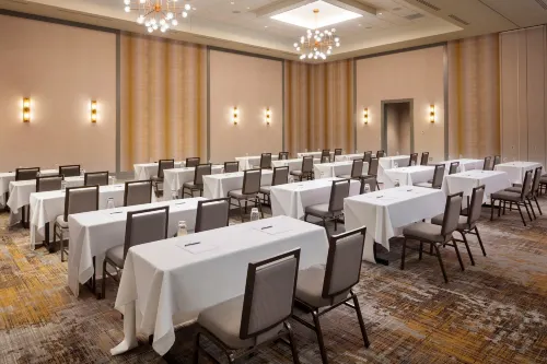 Embassy Suites by Hilton South Bend at Notre Dame Business Facilities Photos