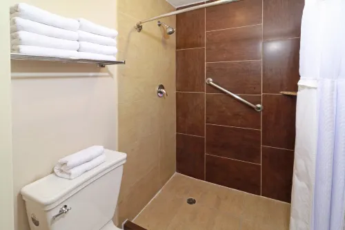 Staybridge Suites Queretaro Chambres Photos