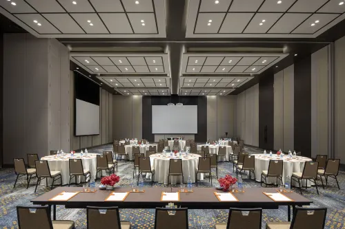 Avani Sukhumvit Bangkok Hotel Business Facilities Photos