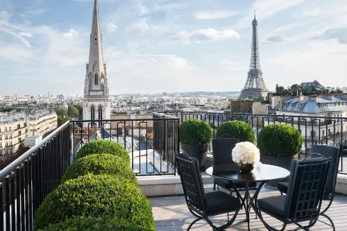 Four Seasons Hotel George V Paris Circondario Photos
