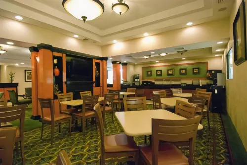Best Western Plus New Englander Dining Photos