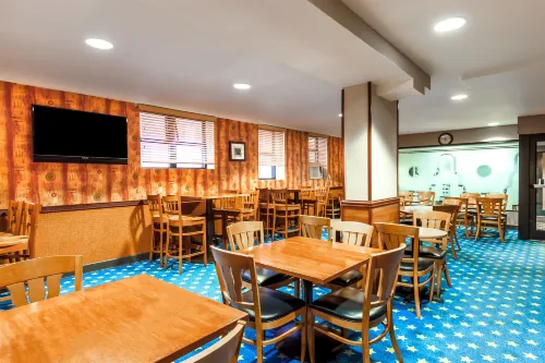 Ramada by Wyndham Jersey City Makanan Photos