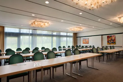 Ramada by Wyndham Nuernberg Parkhotel Business Facilities Photos