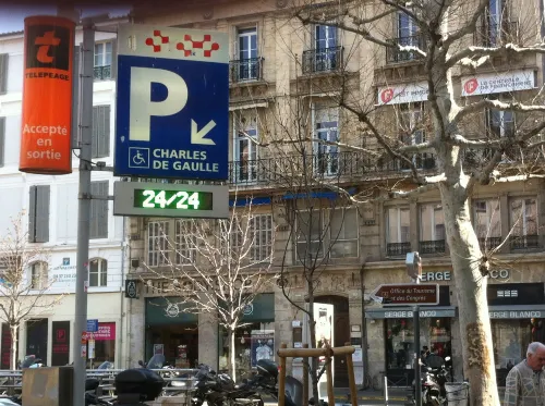 Hôtel du Sud Vieux Port Marseille À proximité de l'hôtel Photos