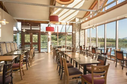 Days Inn by Wyndham Lockerbie Annandale Water Dining Photos