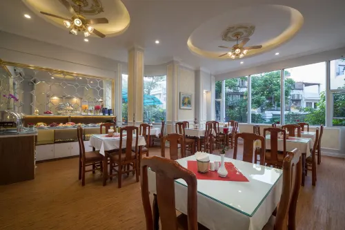 Hanoi Royal Palace Hotel 2 Dining Photos