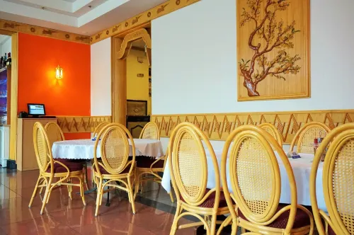 Hotel Karlshorst Spisning Photos