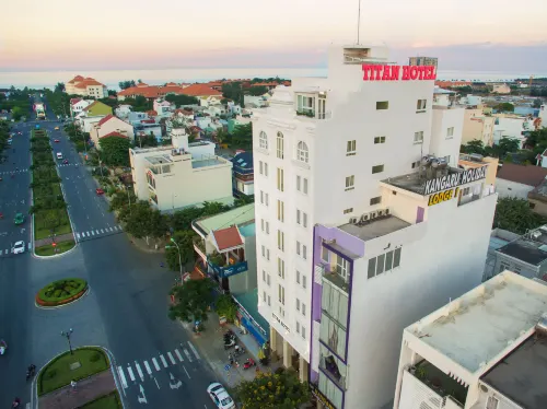 Titan Hotel Da Nang Esterni Photos