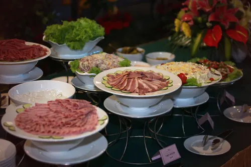 Halong Palace Hotel Restauration Photos