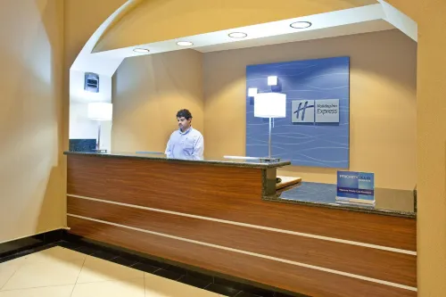 Holiday Inn Express & Suites Rancho Mirage - Palm Spgs Area Public Areas Photos
