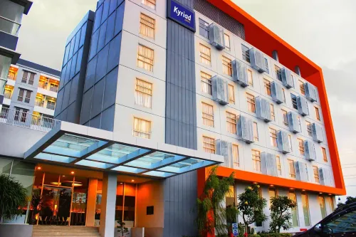 Kyriad Hotel Airport Jakarta Außen Photos
