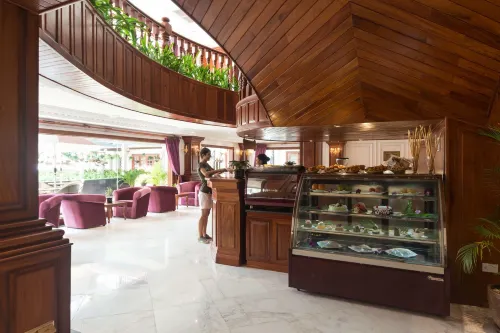 Regency Classical Angkor Ristorazione Photos