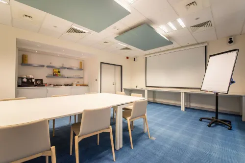 Mandarina Hotel Luxembourg Airport Business Photos