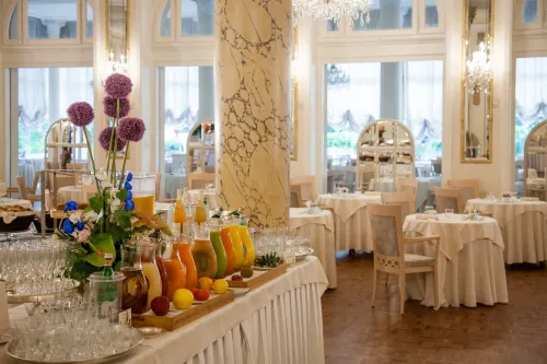 Grand Hotel Rimini Restauration Photos