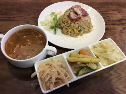 Golden Hotel Dining Photos