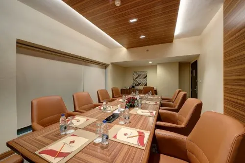 Grandeur Hotel Al Barsha Business Photos