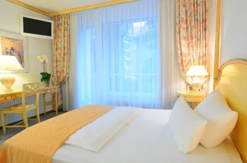 Bernstein Hotel Villa Kastania Photos