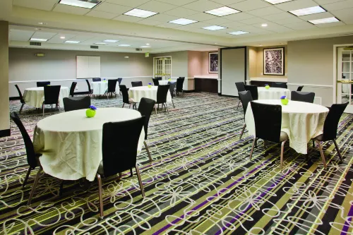 La Quinta Inn & Suites by Wyndham Tucson Airport Featured Photos