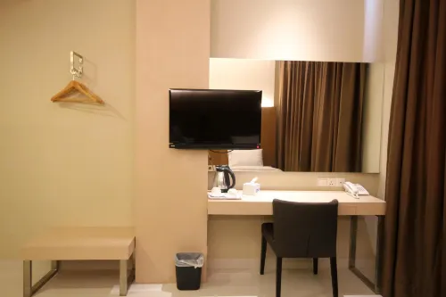 OS Hotel Airport Batam Photos