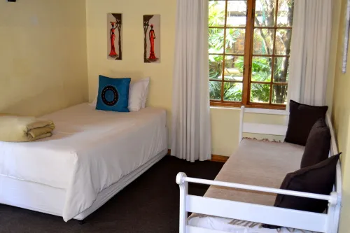 Aero Guest Lodge Kempton Park Photos