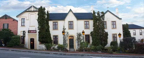 Quality Hotel Colonial Launceston Exterior Photos