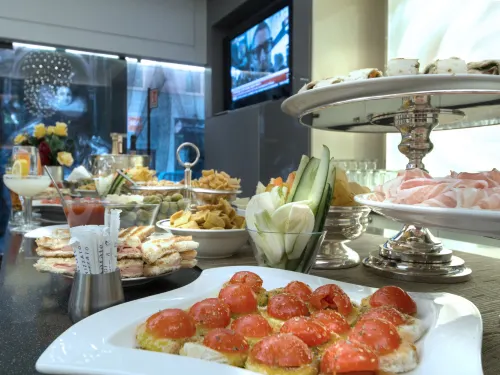 C-Hotels Rubens Restauration Photos