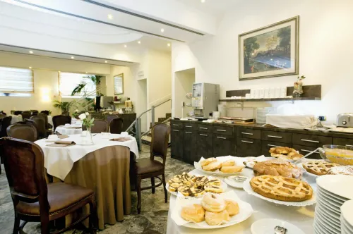 Pinewood Hotel Rome Restauration Photos