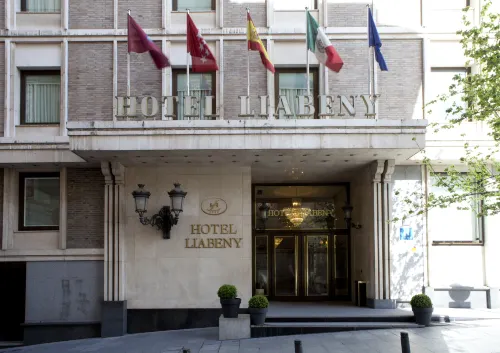 Hotel Liabeny Exterior Photos