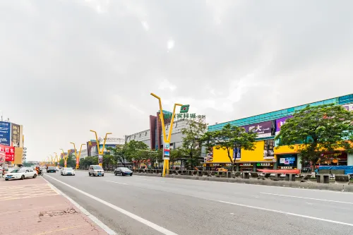 Vienna Hotel (Foshan Lecong Furniture City) Near Hotel Photos