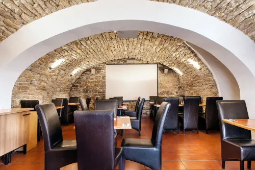 Hotel Mucha Dining Photos