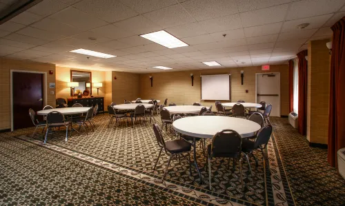 Holiday Inn Express & Suites Atlanta-Emory University Area Business Facilities Photos