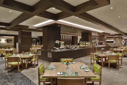 Four Points by Sheraton Makkah Al Naseem Dining Photos