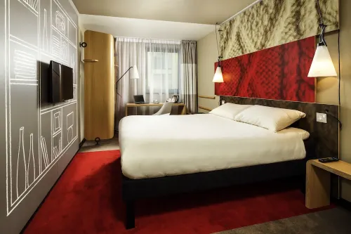 Ibis Styles London Gatwick Airport Featured Photos