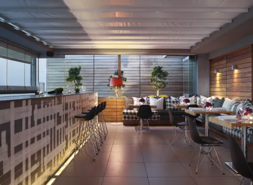 Hotel Fresh Restauration Photos