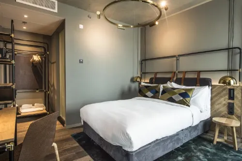 Four Elements Hotel Photos